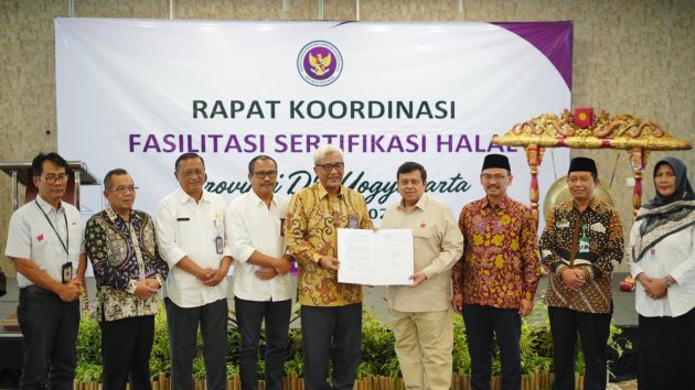 BPJPH-Pemda DIY Teken Komitmen Fasilitasi Sertifikasi Halal, Perkuat Produk Halal Lokal Unggul di Pasar Domestik dan Ekspor