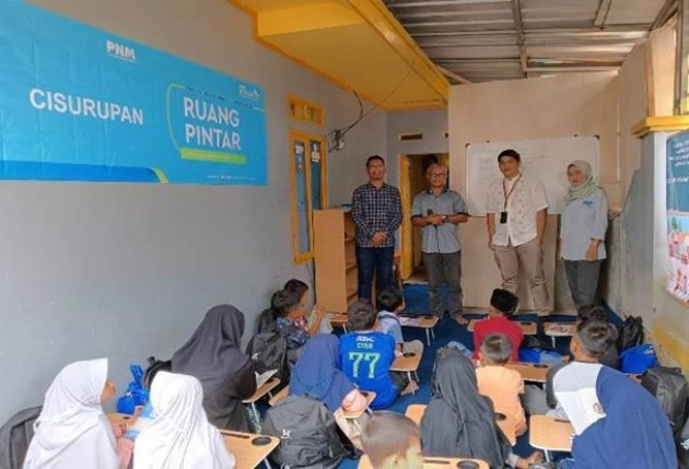 Adakan Ruang Pintar di Garut, PNM Majukan Digitalisasi Sekolah