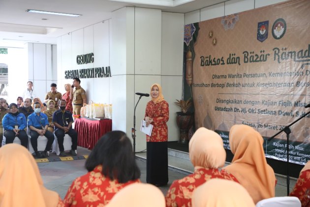 Buka Bakti Sosial dan Bazar Ramadan, Ketua DWP Kemendagri Tekankan Penguatan Persaudaraan