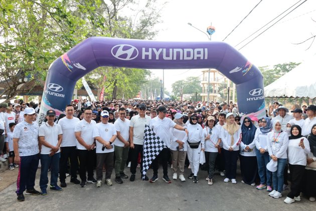 Meriah! Ribuan Peserta Ramaikan Color Run Festival Layangan Kota Pangkalpinang 2024, Sekda Mie Go Kibarkan Bendera Start