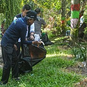Pasca Haul, Bupati Banjar Ikut Bersihkan Sampah