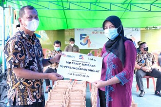 BULOG PERINGATI HUT KE-54 DENGAN BAKTI SOSIAL DAN LOMBA MENULIS UNTUK WARTAWAN