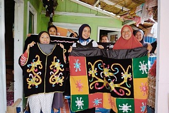 Bangga Tumbuh Bersama PNM, Ibu Nira Jadi Inspirasi Pemberdayaan Perempuan di Balikpapan