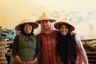 Peran Kepemimpinan Ketua Kelompok Mekaar dalam Pemberdayaan Perempuan untuk Ketahanan Ekonomi Keluarga