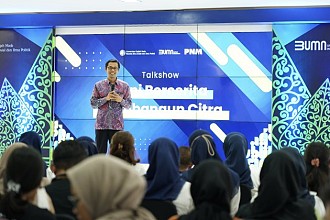 Dorong Karyawan Gen-Z Bangun Reputasi di Era Digital, PNM Gandeng UGM Edukasi Cakap Sosmed