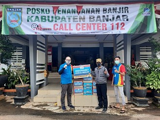 Penyerahan Bantuan CSR dari Indomaret Kalselteng Kepada Para Korban Banjir