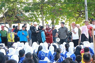 Pemkot Pangkalpinang Gelar Gotong Royong Akbar Di Pantai Pasir Padi