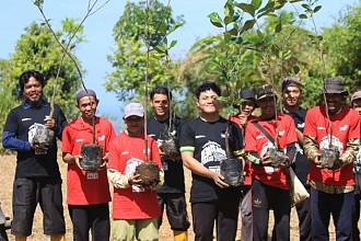 Telkom Dukung Pemulihan 82,1 Ha Lahan Kritis melalui Reboisasi 33.800 Bibit Pohon