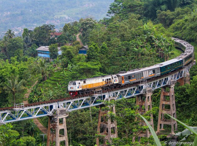 Libur Panjang, Yuk Cobain Wisata Dekat Stasiun Kereta!