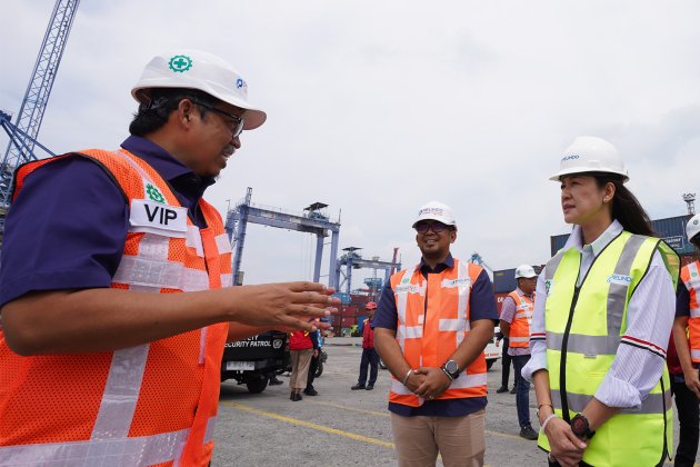 KUNJUNGAN PERDANA DIREKTUR SDM & UMUM PELINDO KE AREA KERJA IPC TPK