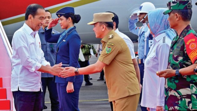 Pj Gubernur Agus Fatoni Sambut Kedatangan Presiden Jokowi Kunjungan Kerja Ke Sumsel