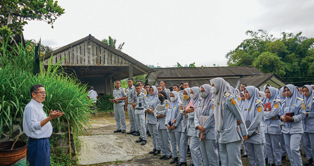 Strategi BBPKH Cinagara Dorong Petani Milenial