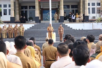 Reward Perdana Saat Apel Gabungan Pemkot Pangkalpinang, Pj Wako Budi Utama Perintahkan Gerak Cepat Implementasikan Program