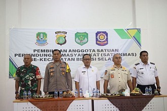 Pembinaan Linmas Kecamatan Bekasi Selatan. Pj Gani Apresiasi penguatan Linmas di Bekasi Selatan