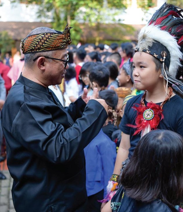 Sapa Murid di Bogor, Mendikdasmen Budayakan  Jaga Lingkungan dan Hormati Guru