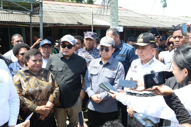 Pastikan Proses PSU Berjalan Lancar, Pj Gubernur Papua bersama Wamendagri-Forkopimda Pantau Sejumlah TPS
