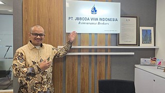 JBBoda Viva Broker Indonesia Menantang Raksasa Global Sekitar 70% risiko bernilai tinggi masih ditempatkan melalui broker global yang beroperasi di Singapura.  JBBoda Viva tampil sebagai penantang yang percaya diri. 