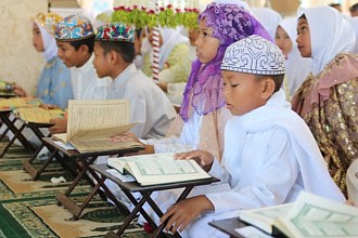 Ratusan Santri TPA Se-Kecamatan Karang Intan Ikuti Khataman Bersama Bupati Banjar