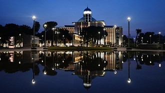 Gelar Kegiatan Sambut Tahun Baru Islam 2025, Ini Keunikan 4 Masjid Garapan Waskita Karya