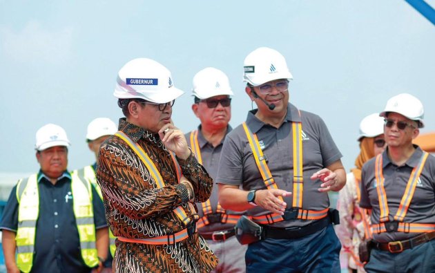 Babak Baru PAM Jaya Dimana Air Mengalir Hingga Ke Lantai Bursa