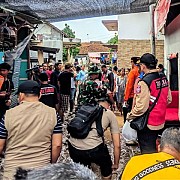 Kemensos Salurkan Logistik Korban Banjir Cirebon