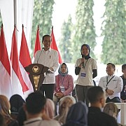 Jokowi Apresiasi Sinergi PNM Bersama Holding Ultra Mikro Memperkuat Ekosistem Pemberdayaan Keluarga Pra Sejahtera