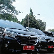 Pemerintah Kandangkan Mobil Dinas