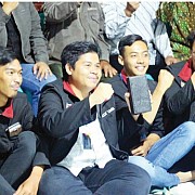 Mahasiswa Punya Inovasi Plastik Jadi Paving Block