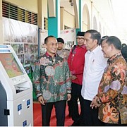 Anjungan Dukcapil Mandiri Permudah Masyarakat Nikmati Layanan e-KTP