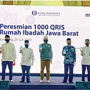 Bank Mandiri Dukung BI Perkuat Penggunaan QRIS pada Transaksi untuk Ibadah di Jawa Barat