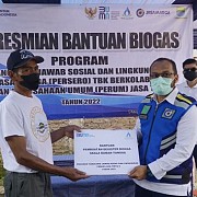 Jasa Marga Salurkan Rp150 Juta Untuk Pembangunan Biogas Dalam Program Konservasi Sungai Citarum