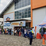 BULOG GELAR KEMBALI OPERASI PASAR DAGING BEKU JELANG LEBARAN