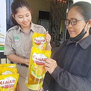 Bantu Masyarakat Penuhi Kebutuhan Bahan Pokok Selama Ramadan, Asian Agri Gelar Bazar Minyak Goreng Premium dengan Harga Terjangkau