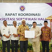 BPJPH-Pemda DIY Teken Komitmen Fasilitasi Sertifikasi Halal, Perkuat Produk Halal Lokal Unggul di Pasar Domestik dan Ekspor