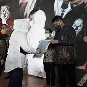 Mampu Bertahan dan Lakukan Berbagai Penyesuaian Meski dalam Suasana Pandemi, Telkom Dapat Penghargaan dari Kementerian Ketenagakerjaan