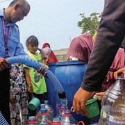 Atasi Kekeringan Perumdam TKR Distribusikan Air Bersih Gratis