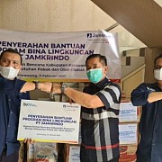 BANTUAN KEMANUSIAAN PT Jamkrindo Salurkan Bantuan Untuk Korban Banjir Karawang  dan Subang