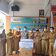 JASA RAHARJA JAWA TENGAH SERAHKAN BANTUAN TJSL BERUPA SARANA KOMPUTER UNTUK SD DAN MI DI DESA KARANGMONCOL KAB. PEMALANG