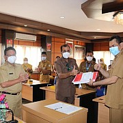 Serah Terima Kepala Bapenda Kabupaten Banjar