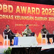 Mendagri Beri Penghargaan APBD Award 2023 kepada Kepala Daerah dengan Realisasi APBD Tertinggi