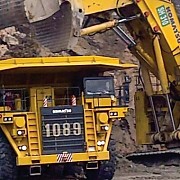 Transformasi Hijau Asmin Bara Bronang Di Tengah Tantangan Energi Global