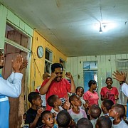 Lisdes - SuperSUN, Dua ‘Primadona’ PLN Untuk Perluas Akses Listrik Di Wilayah Papua Dan Papua Barat