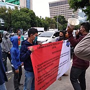 Gerakan Rakyat Penyelamat Bangsa Aksi Di Depan Gedung PN Jakut,Tuntut Usut Tubtas Kasus Burung Walet