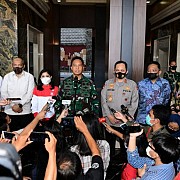 Putus Mata Rantai Penularan Covid-19, Jenderal Andika dan Komjen Gatot Sosaliasi Uji Klinis Kombinasi Obat