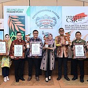 Nicke Widyawati Menjadi Bintang CSR di Indonesia Best Social Responsibility Awards (BESAR) 2023