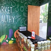 Olah Penampungan Sampah Jadi Smart Farming, Kelompok Wanita Tani Binaan PLN Mampu Hasilkan Ratusan Juta