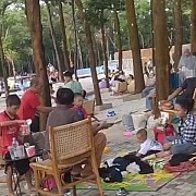 Kolam Renang Konsep Pantai di Tengah Hutan Ada di Purwakarta, Cuma 1 Jam dari Bandung