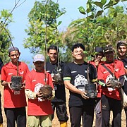 Telkom Dukung Pemulihan 82,1 Ha Lahan Kritis melalui Reboisasi 33.800 Bibit Pohon