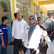 Pj Wali Kota Tinjau Pelaksanaan Ujian Nasional SD-SMP Di Kota Pangkalpinang