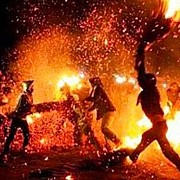 Tradisi Unik Perang Obor di Jepara